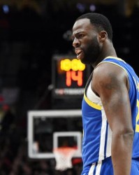  莫兰特禁赛归来率队击败开拓者  