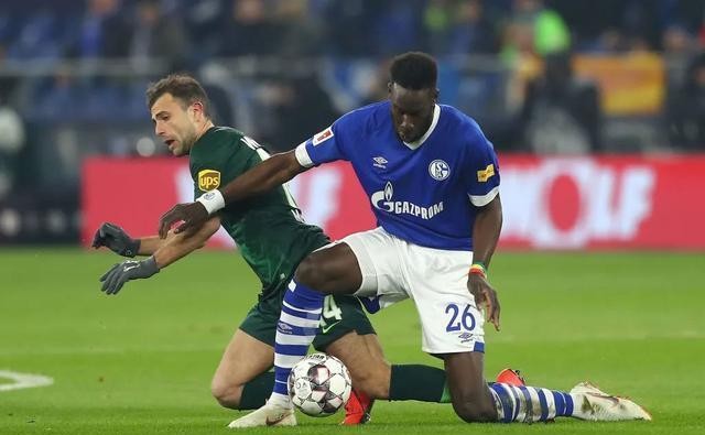  沙尔克04青春阵容磨合成型，近期联赛表现抢眼