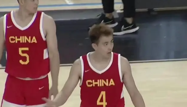  多特蒙德进攻火力全开，五球大胜副班长提振士气